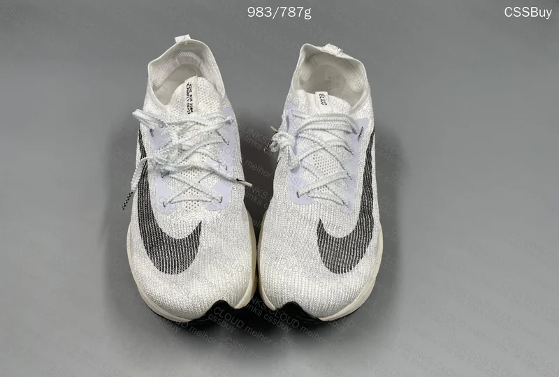 Air Zoom Running Sneakers