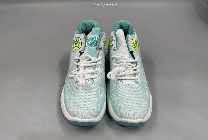 30 Reais Sneakers 2