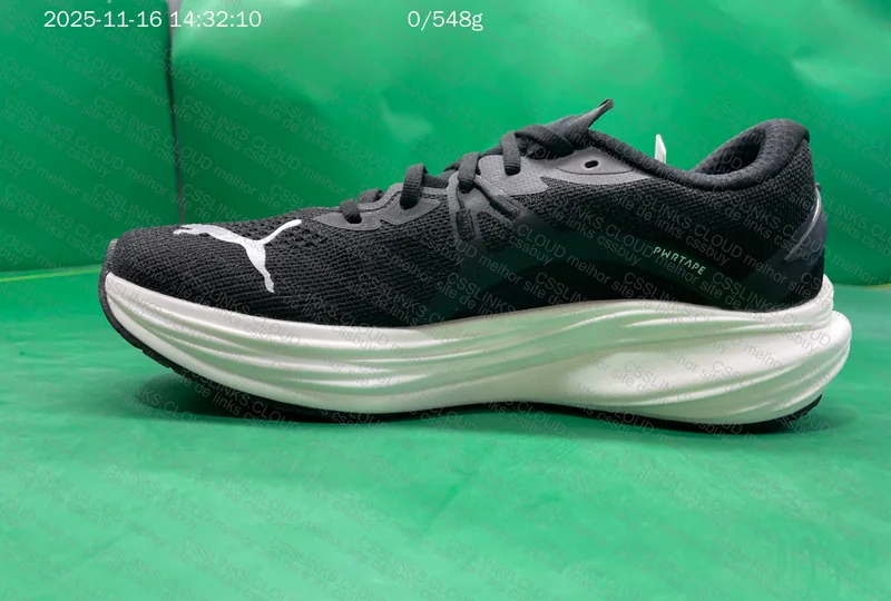 Puma Deviate NITRO 3 Running Sneakers 3