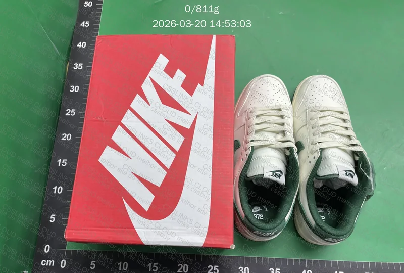 Tênis Dunk Low "Athletic Department - Deep Jungle" - Blind Box