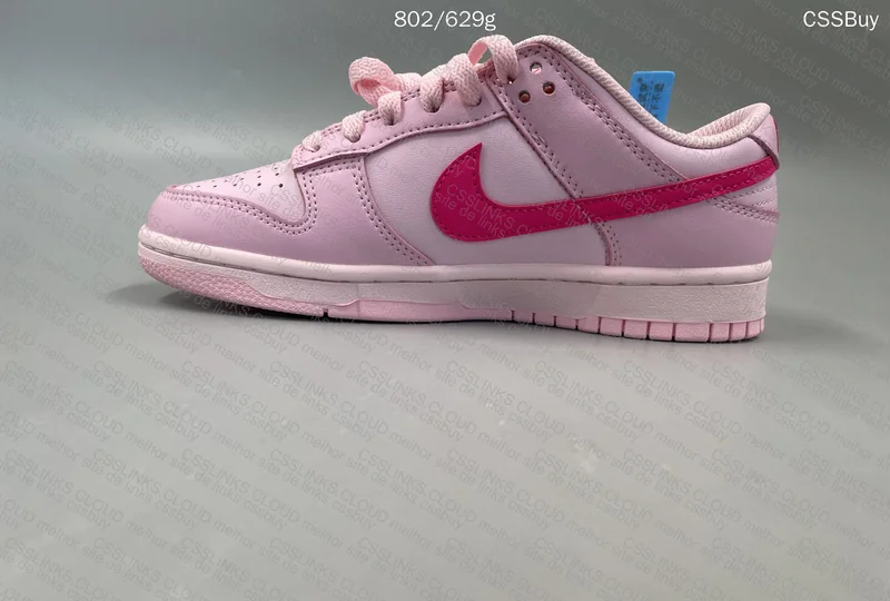 Dunk Pink Sneakers 3