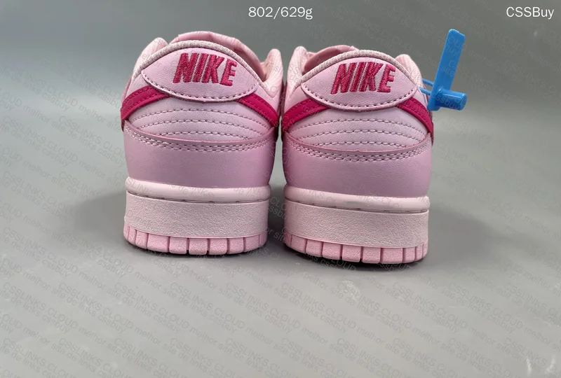 Dunk Pink Sneakers 4
