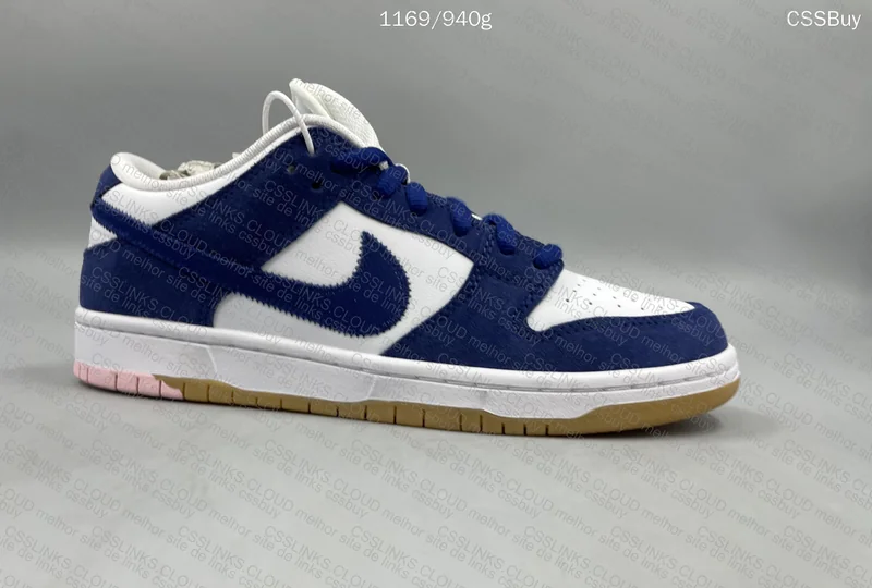 Dunk SB LA Sneakers 4