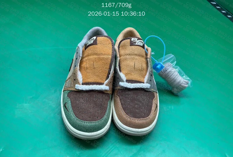 Tênis Dunk Voodoo Low 8
