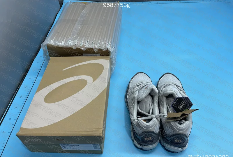 GEL NYC Sneakers
