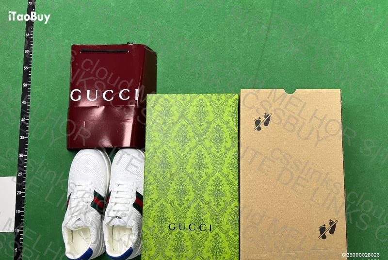 Gucci Sneakers