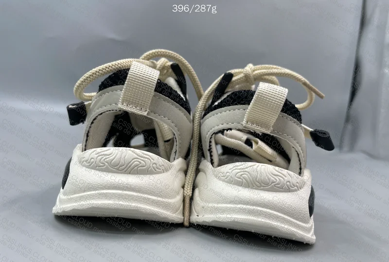 Kids Sneakers (No Brand) 4