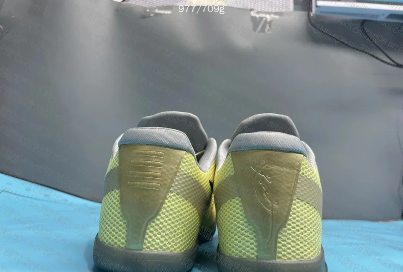 Kobe 11 Elite Low Sneakers 3
