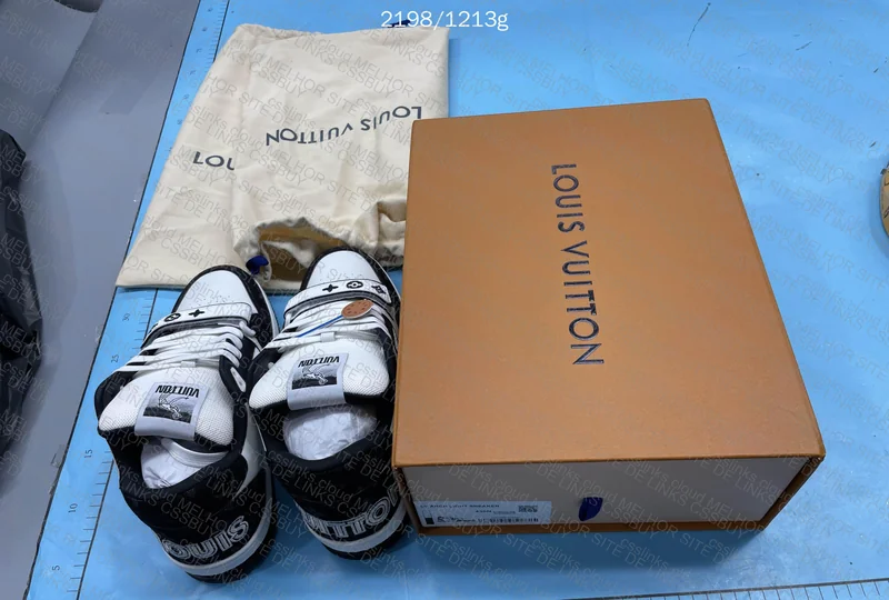Louis Vuitton Sneakers 6