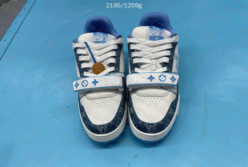Louis Vuitton Sneakers