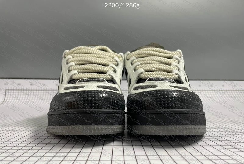 LV Random Panda Sneakers 2