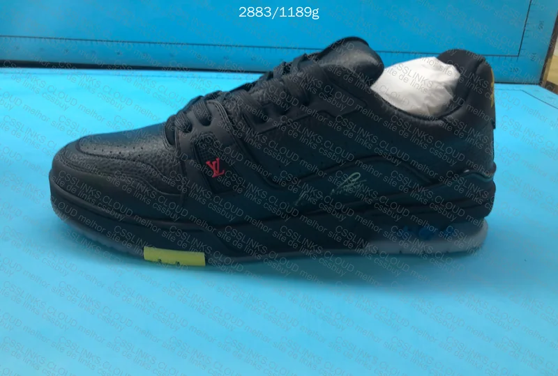 LV Trainer Sneakers - JMYD 4