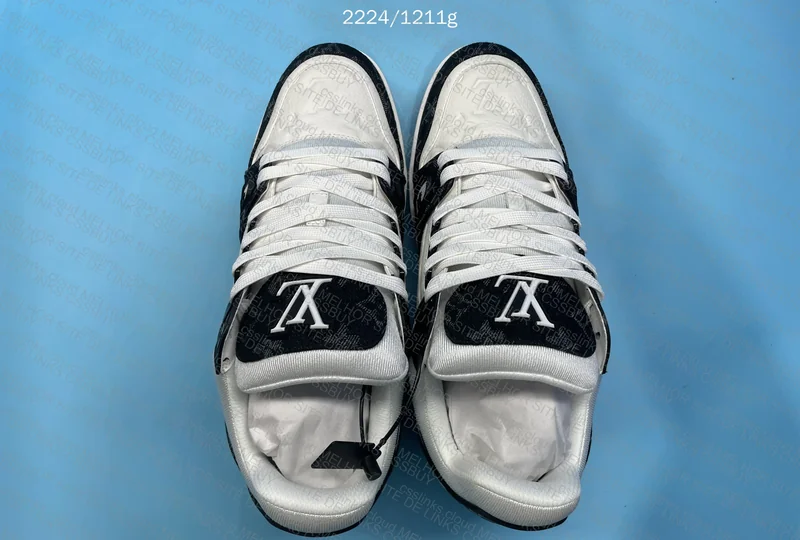 LV Trainer AM Sneakers