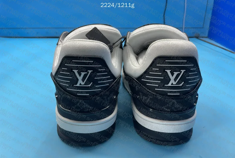 LV Trainer AM Sneakers 2