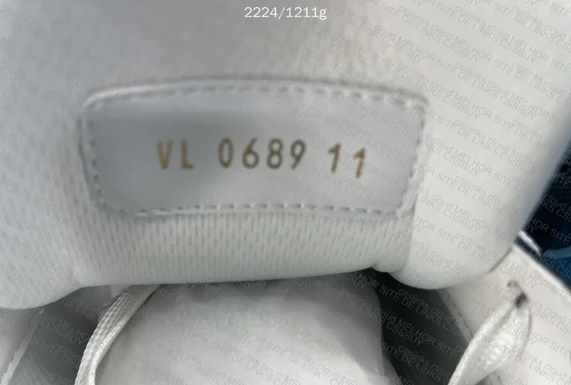 LV Trainer AM Sneakers 5