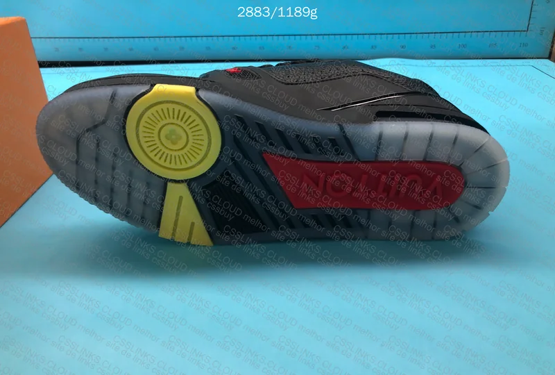 LV Trainer Sneakers - JMYD 3