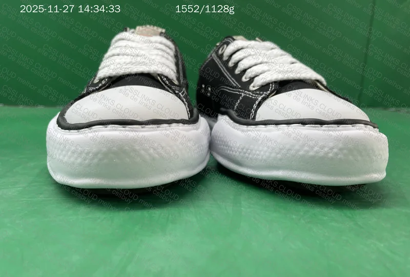 Maison Mihara 722 Sneakers 2