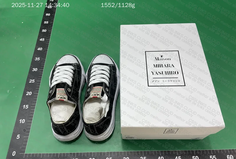 Maison Mihara 722 Sneakers 7