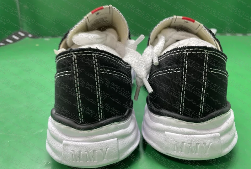 Maison Mihara 722 Sneakers 2