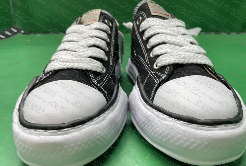 Maison Mihara 722 Sneakers 3