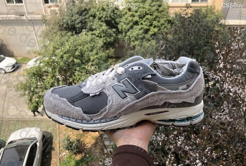 NB 2002R CxB Sneakers 11