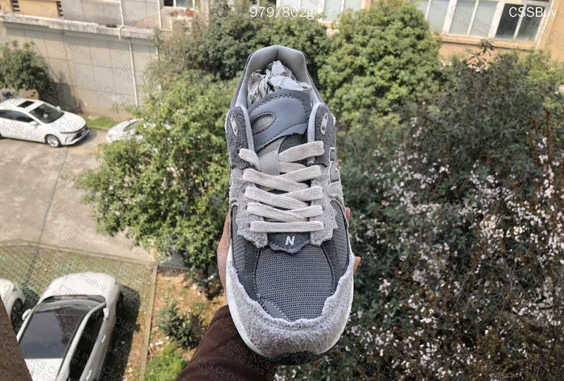 NB 2002R CxB Sneakers 2
