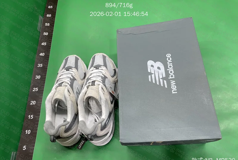 Tênis NB 530