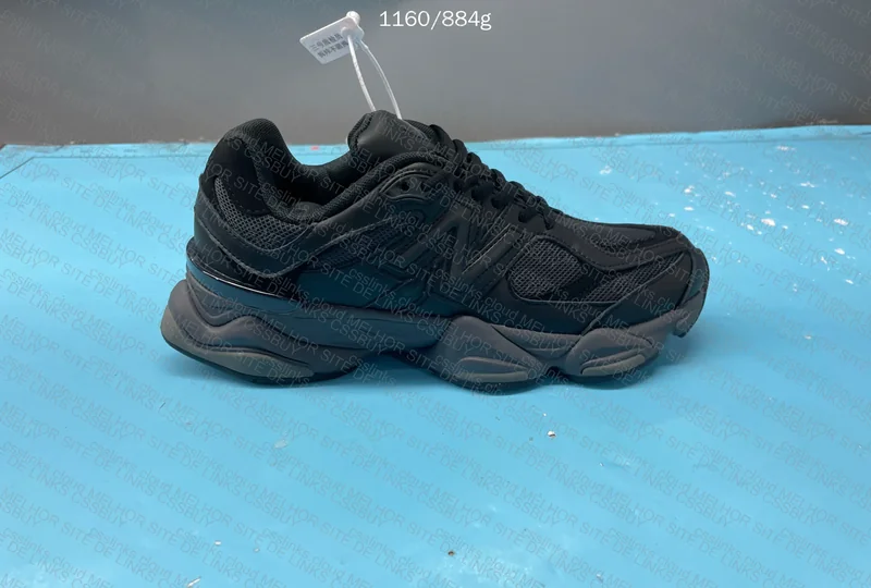 NB 9060 Sneakers
