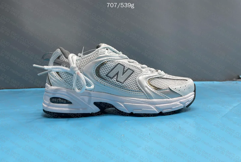 NB530 MR530AD Sneakers