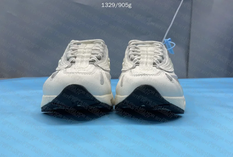 New Balance 1000 Sneakers