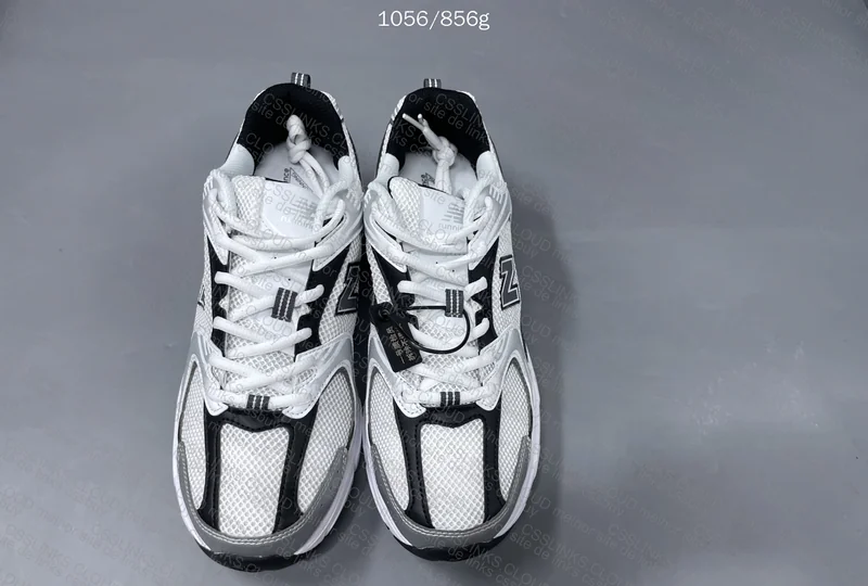 New Balance 530 Sneakers
