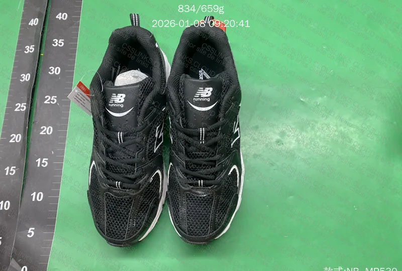 Tênis New Balance 530 2
