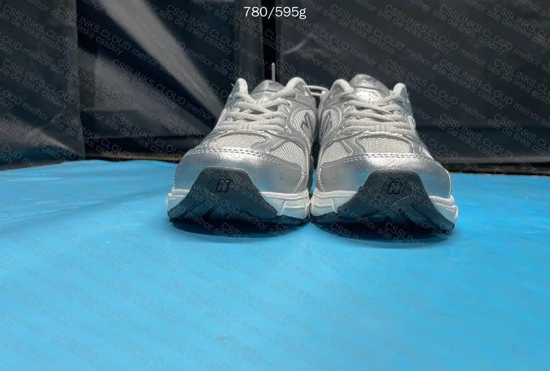 New Balance 530 OVO Sneakers 2