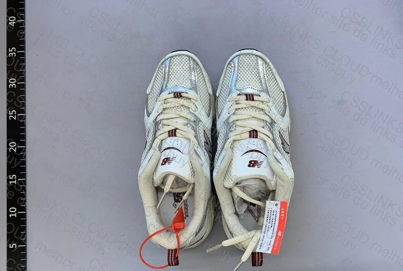 New Balance 530 SZ Sneakers