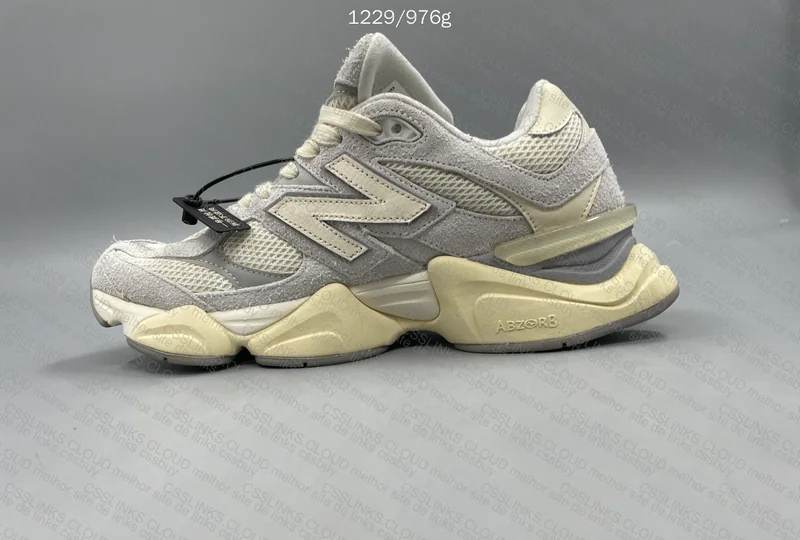New Balance 9060 Sneakers