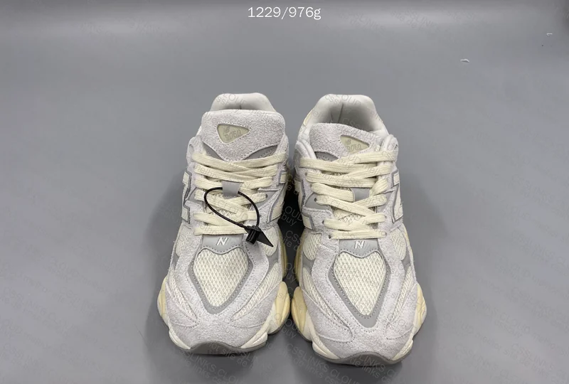 New Balance 9060 Sneakers 3