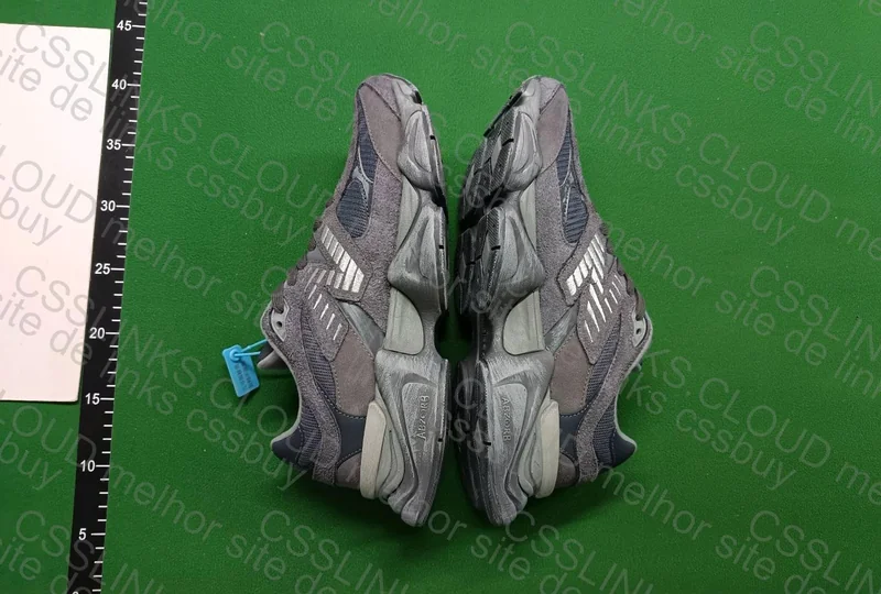 New Balance 9060 Sneakers 4