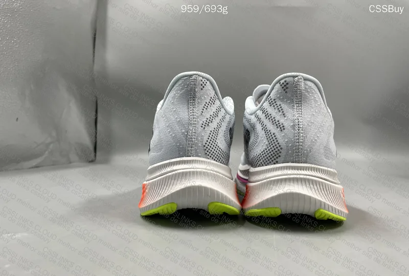 New Balance Fuelcell Supercomp Trainer V2 Sneakers 3