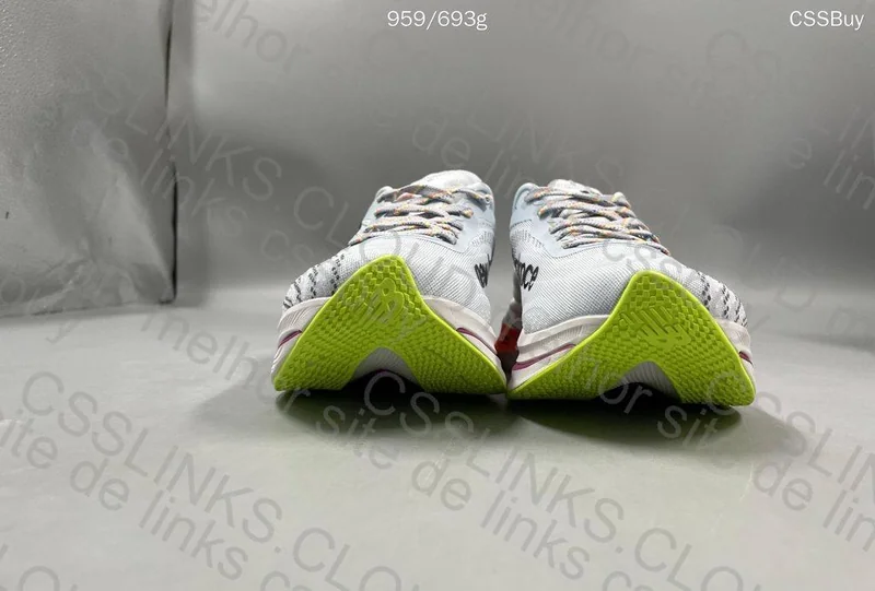 New Balance Fuelcell Supercomp Trainer V2 Sneakers 9