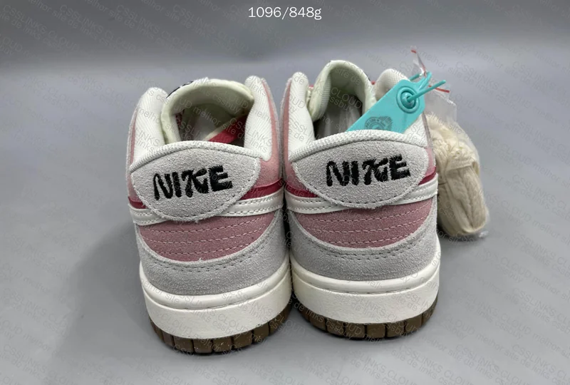 Nike Sneakers 3