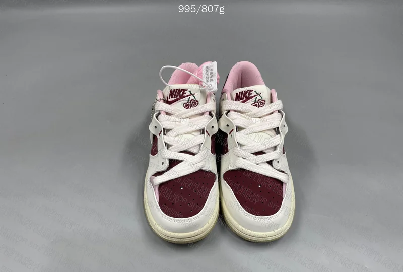 Nike Sneakers 3