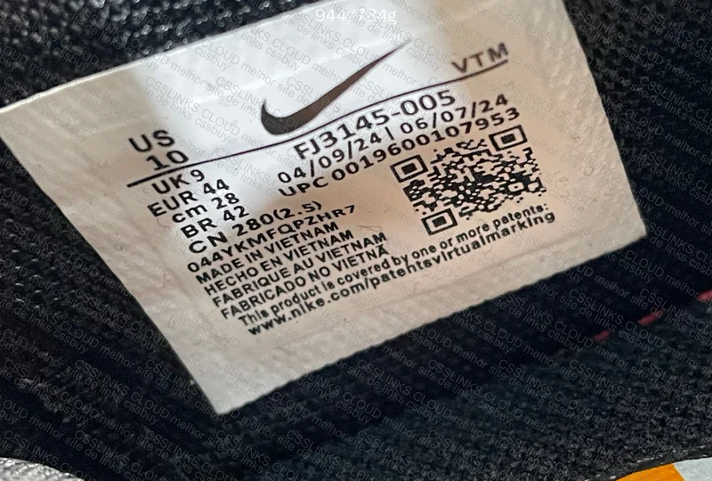 Nike Air Dn Sneakers 5