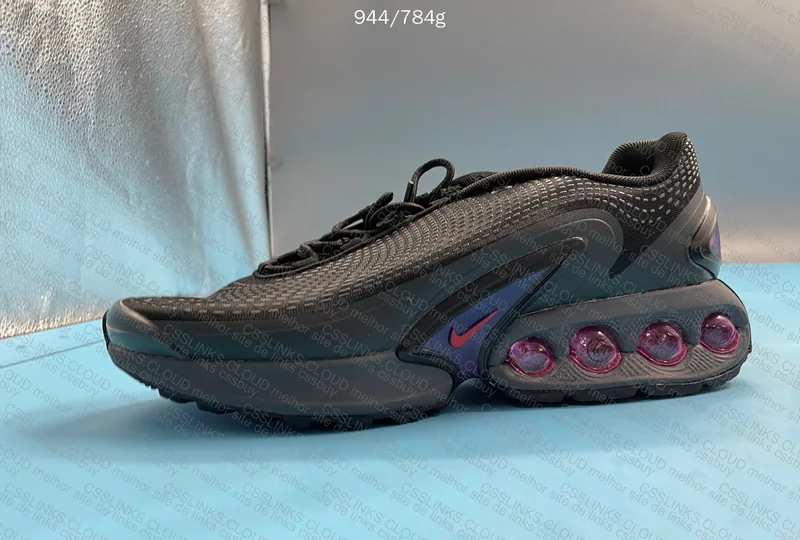 Nike Air Dn Sneakers 6