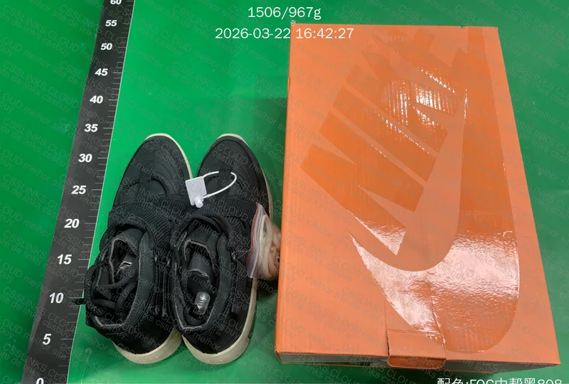 Tênis Nike Air Fear Of God 6