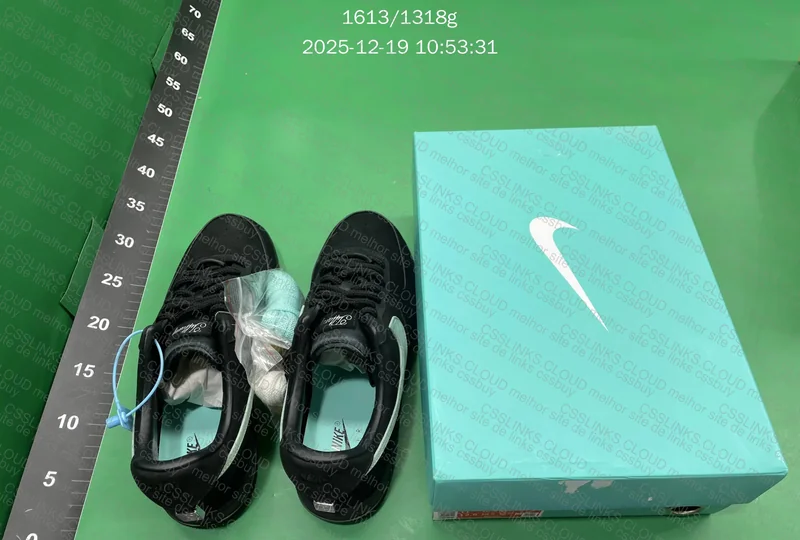 Nike Air Force 1 Tiffany