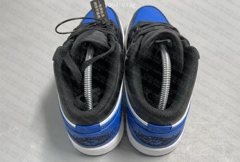 Nike Air Jordan 1 Low Alternate Royal Toe 10