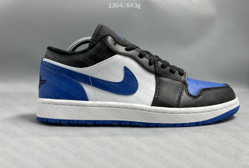 Nike Air Jordan 1 Low Alternate Royal Toe 4