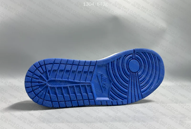 Nike Air Jordan 1 Low Alternate Royal Toe 6
