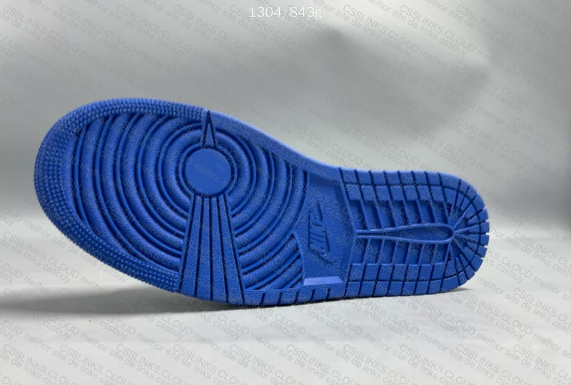 Nike Air Jordan 1 Low Alternate Royal Toe 9
