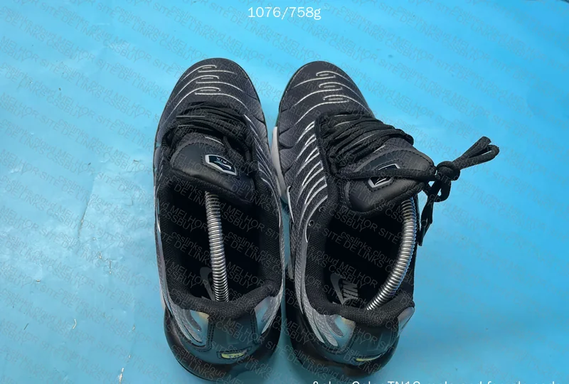 Nike Air Max Plus Tn Black and White Putian 4